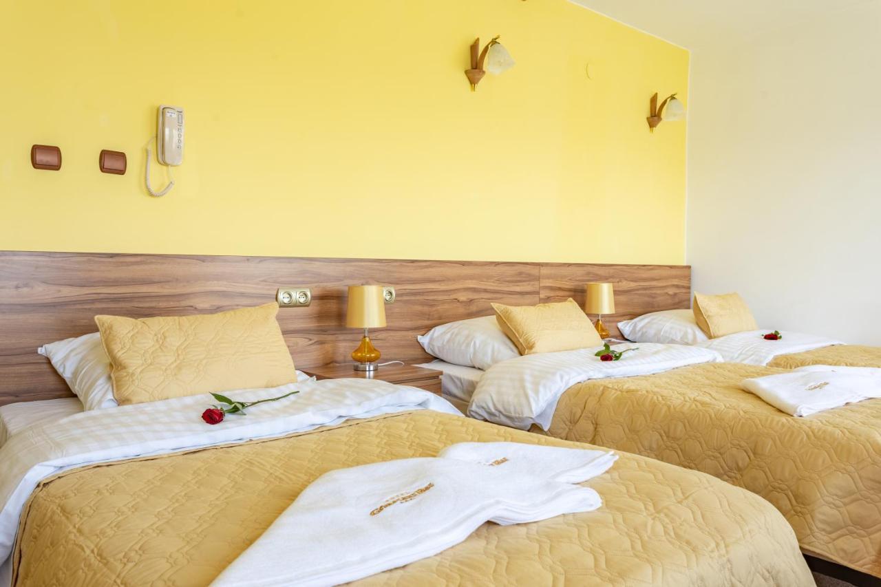Hotel Goralski Raj نوفه تارخ المظهر الخارجي الصورة